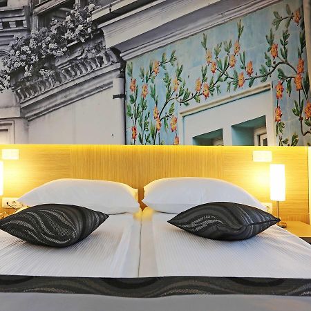 Hotel Grad Sarajevo Bagian luar foto