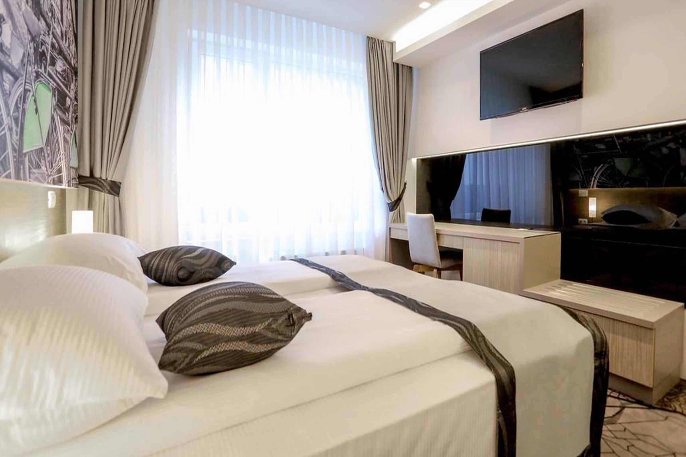 Hotel Grad Sarajevo Bagian luar foto