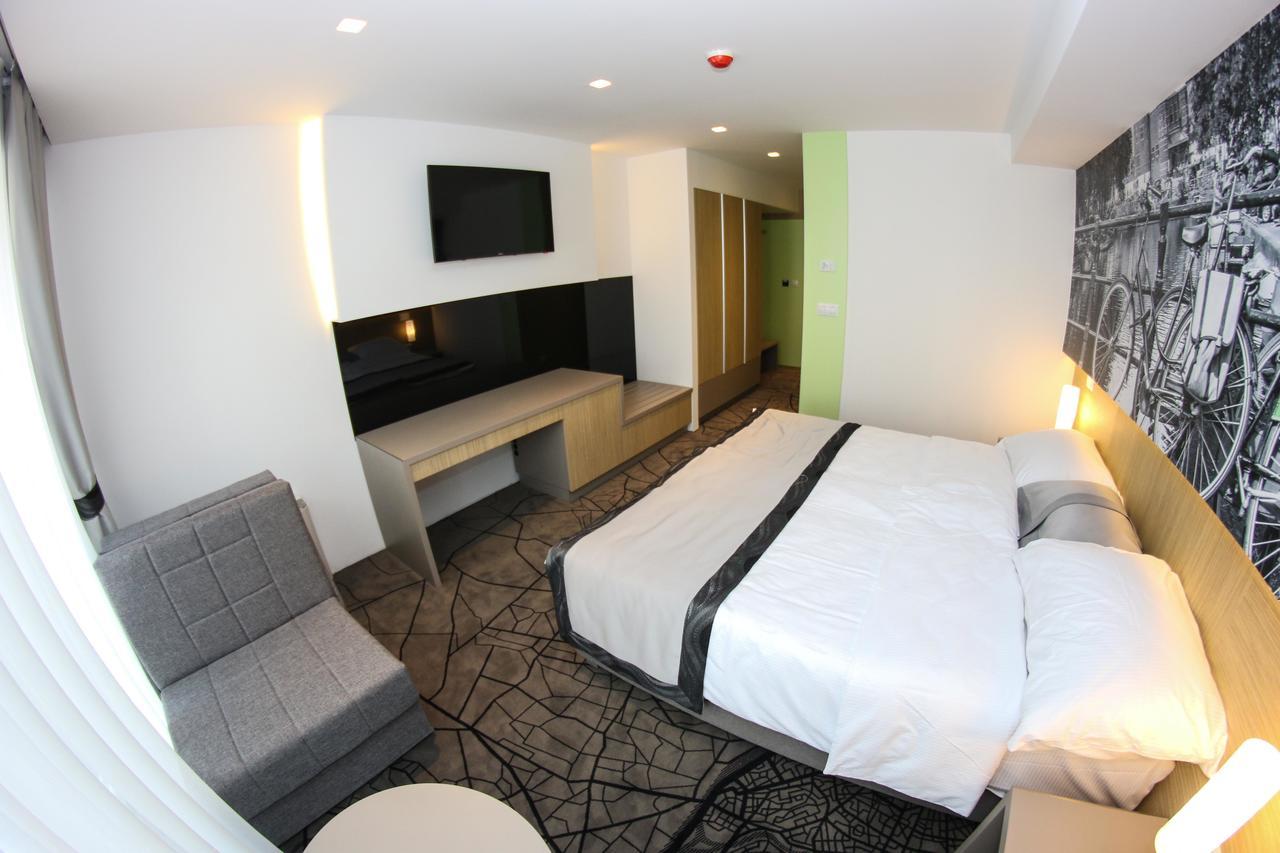 Hotel Grad Sarajevo Bagian luar foto